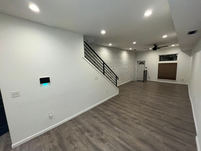 Photo - 2142 Penrose Ave