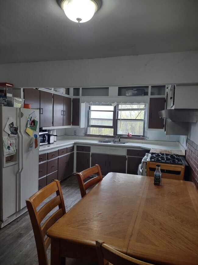 W306S4879 WI83 Rental House Rental in Mukwonago, WI