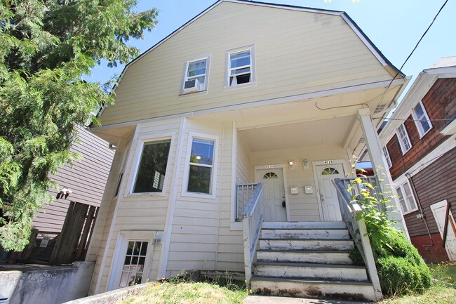 Photo - 4030-4030 NE Garfield Ave. Unit 4030