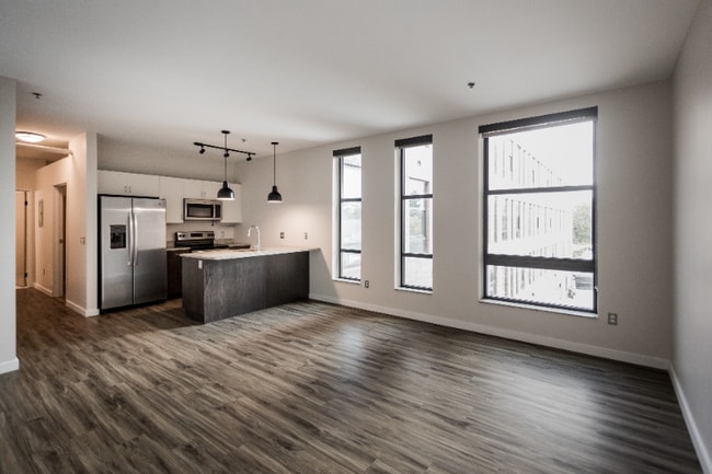 Building Photo - 8001 Kercheval Ave Rental
