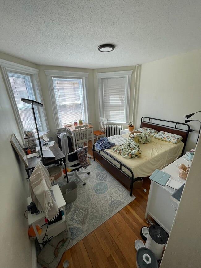 Photo - 384 Riverway Apartments Unit 12