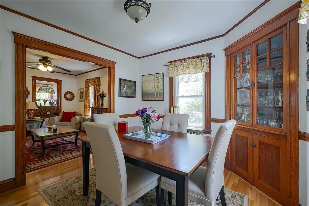 Photo - 21 Salman St House