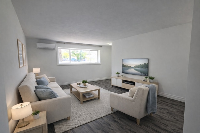 Photo - 24 Wellington St