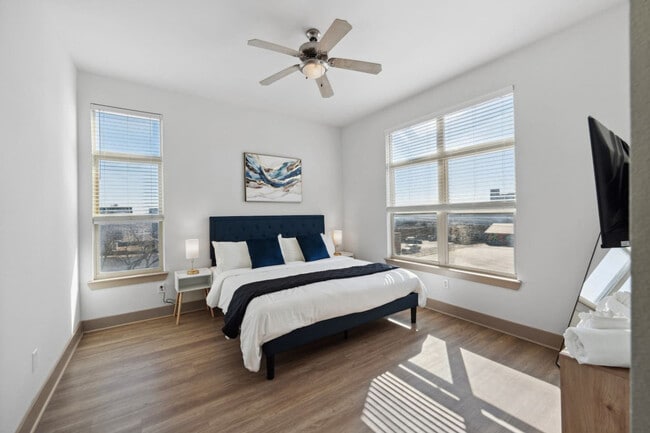 Photo - 264 N Walton St Unidad ID1289466P