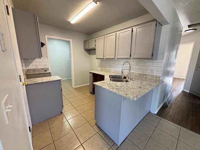 Photo - 2765 Braxton Ave Unit A