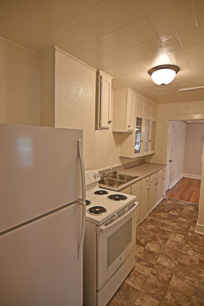 Photo - 4201 KENWOOD