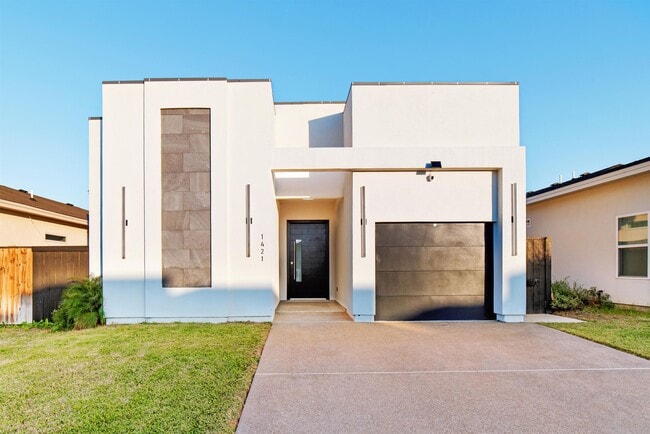 Building Photo - 1421 El CAPORAL DR.