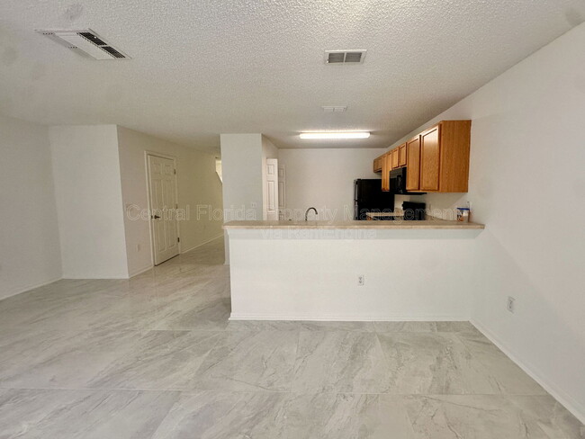 Photo - 5081 Kingscrest Ln