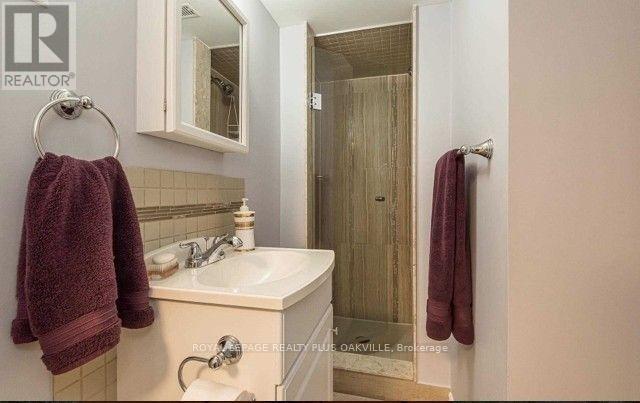 Photo - 3576 Ash Row Crescent