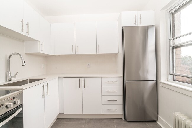 Building Photo - 1001 O'Connor Dr Unit 306