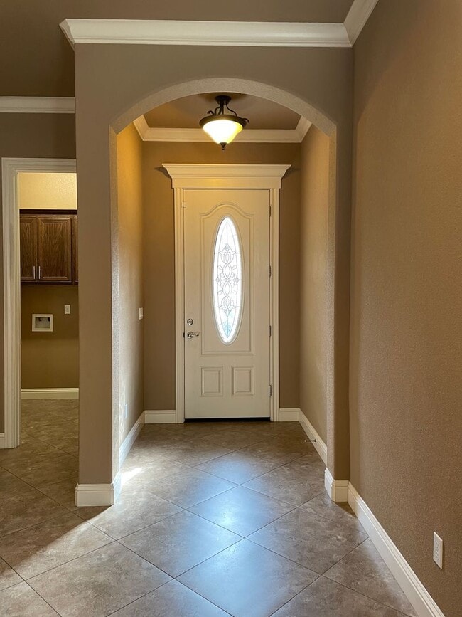 6127 Via Presidio Ln