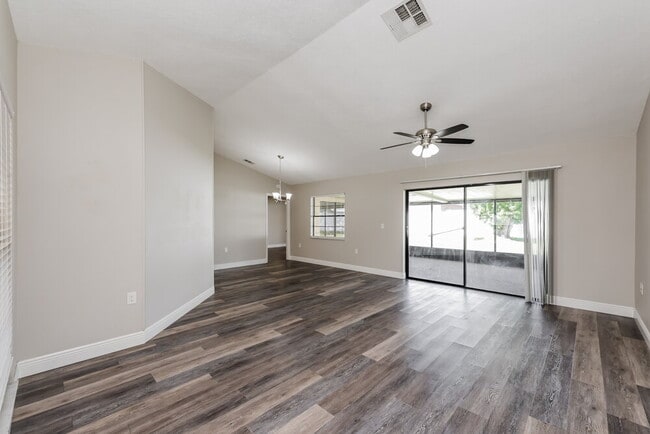 1718 Dove Field Pl