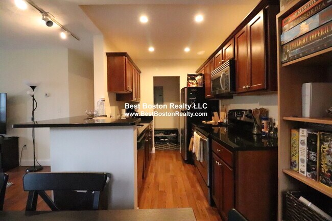 Photo - 50 Craigie St Unit 15