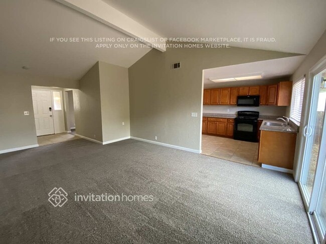 Photo - 513 Hummingbird Way