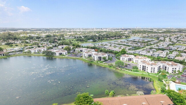 Photo - 212 Lake Pointe Dr Unidad 302