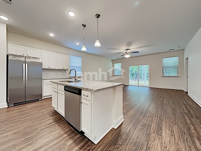 Photo - 406 Ronter Ct
