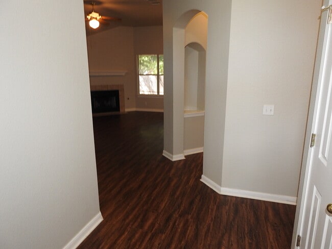 Photo - 440 Zebra Dr