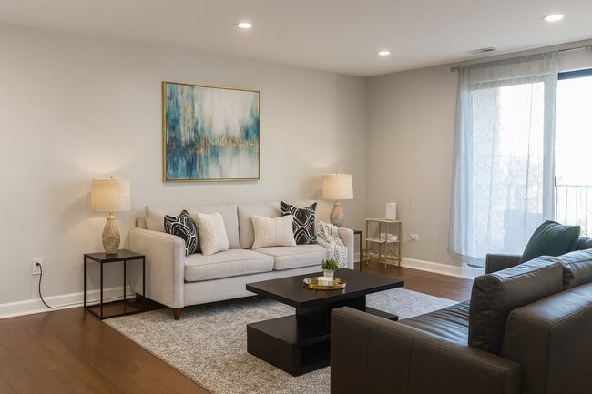 Photo - 1727 W Crystal Ln