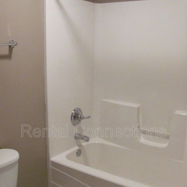 Photo - 209 N Pine St Unit A