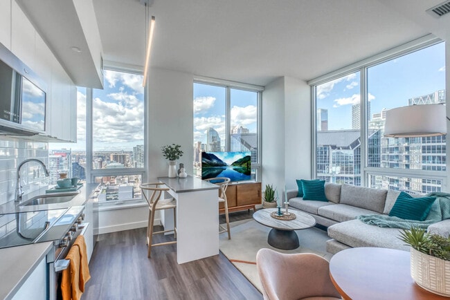 Photo - 1221 Macleod Trl SE Unité SI ID1370254P