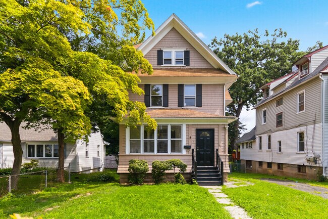 99 Lincoln St