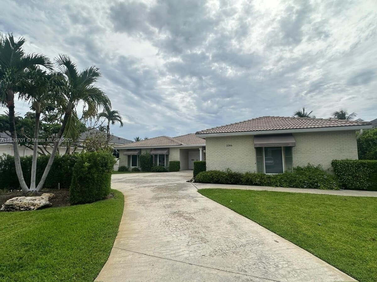 Photo - 2366 E Silver Palm Rd Casa