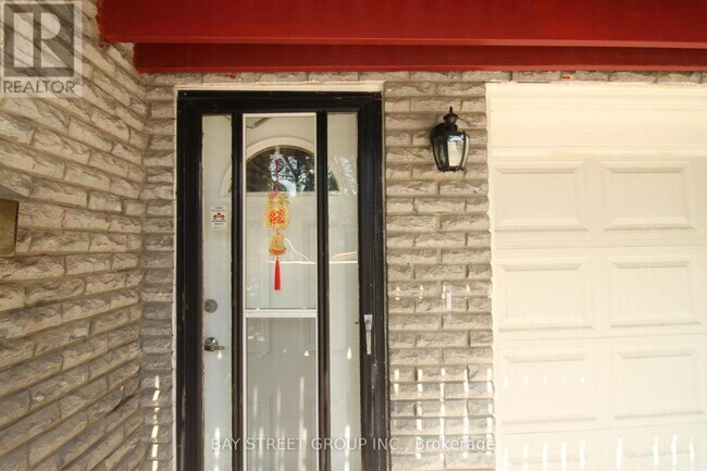 Photo - 117 Pindar Crescent