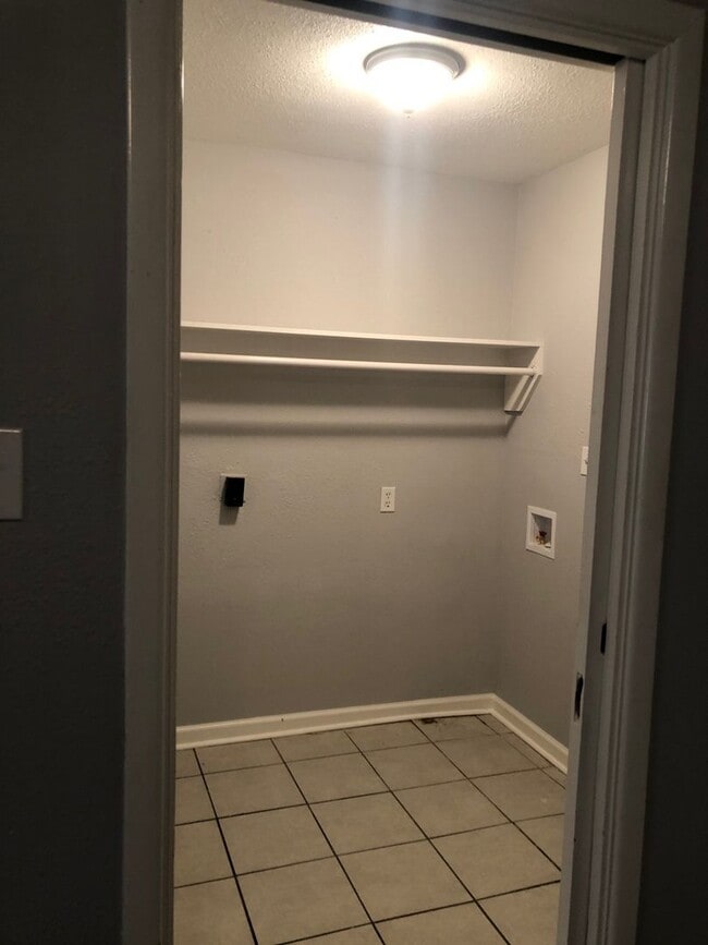 Photo - Gorgeous Just Remodeled 4 bed 2 bath Home ...