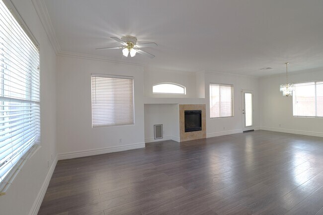 Photo - 8526 Nature Scene Dr