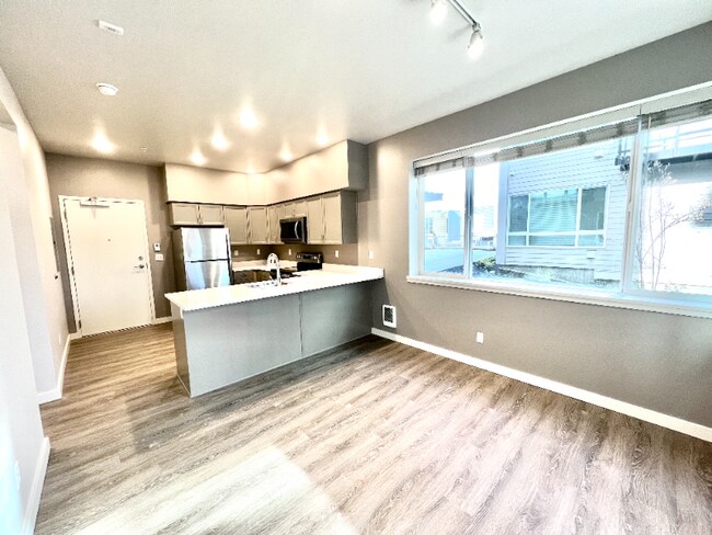 Photo - 2330 Yakima Ct Unidad B104