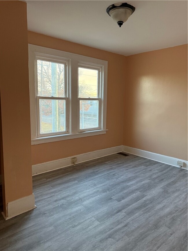Photo - 106 W 2nd St