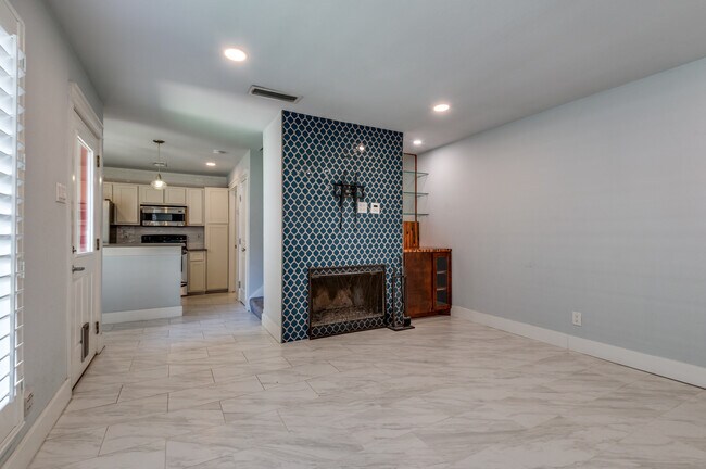 Photo - 3935 Buena Vista St