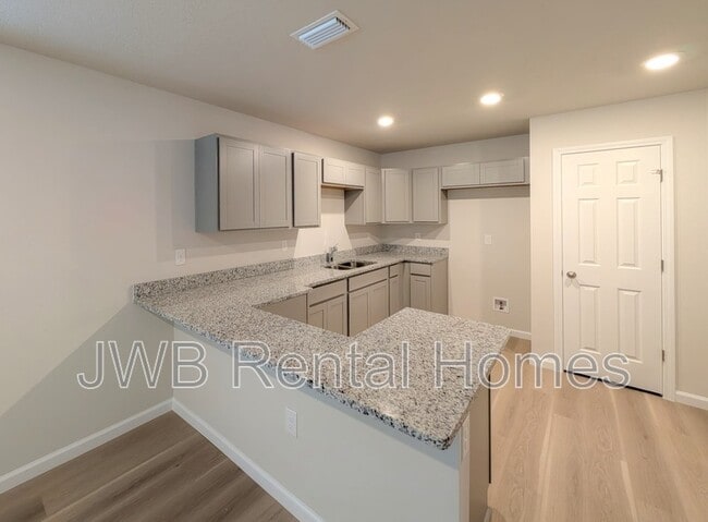 Photo - 1203 Weare St