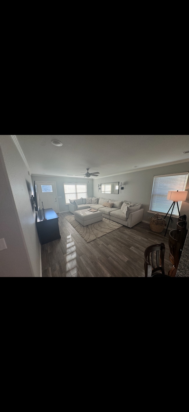 Photo - 235 Turnberry Ct