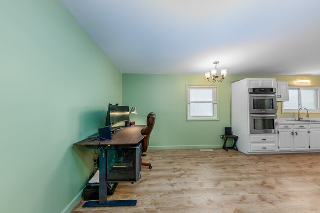 Photo - 2300 Woodland Ave