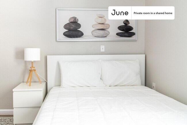 Photo - Room in Shared 3 bed/2 bath home Unidad C