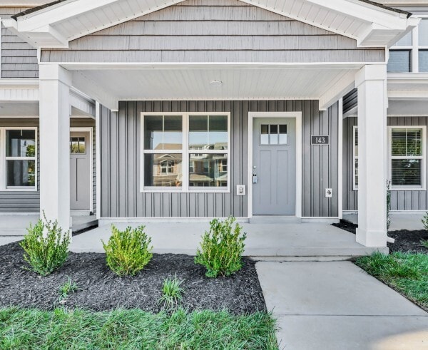 Building Photo - 203 W Point Dr