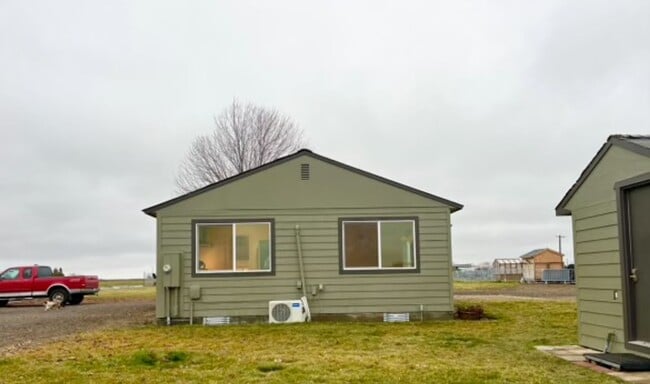 Photo - Cute newly renovated 2 bed 1 bath home for rent in Quincy
