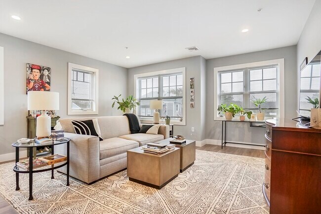 Photo - 245 Bussey St Unit 303