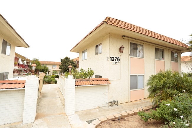 Avalon Apartments For Rent In Vista Ca Forrent Com