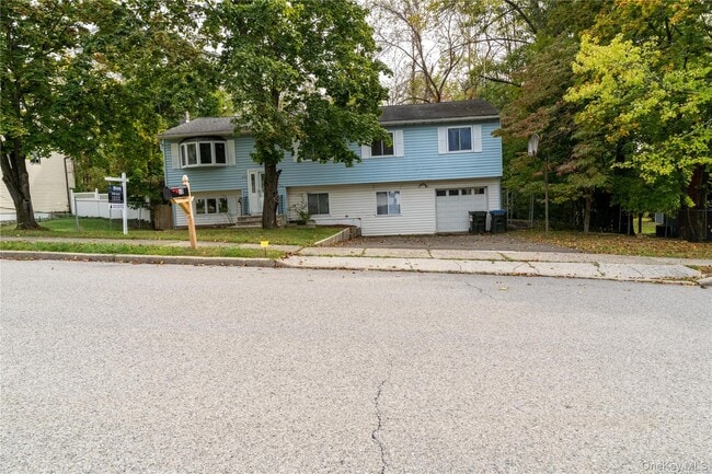 Photo - 10 Congress Dr