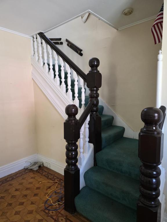 Photo - 128 Market St