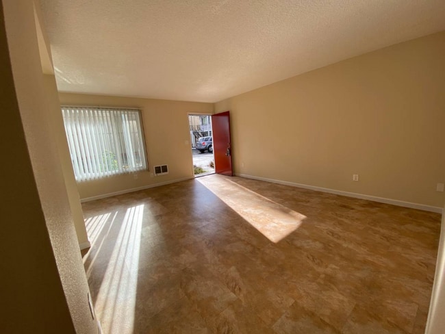 Photo - 1940 SE 80th Ave