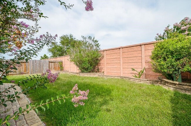 Photo - 7306 Cypress Pr Dr
