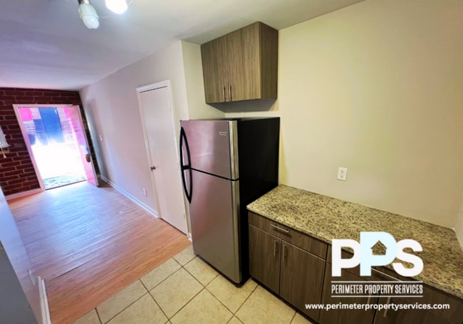 Photo - 221 Lampkin St