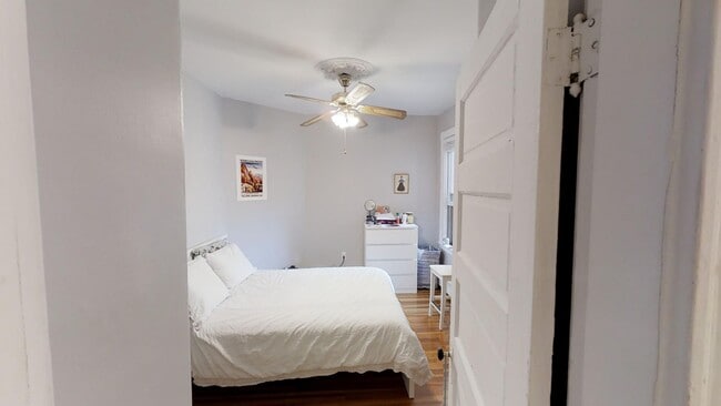 Photo - 9/1 No Fee! Renovated 3BR near Central/Kendall/Inman