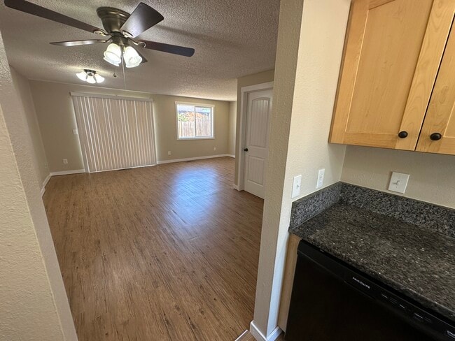 Photo - 5426 Nicole Ct SE