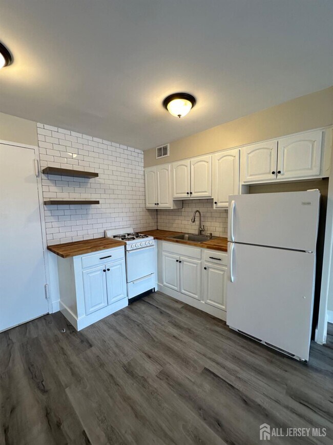 123 S Adelaide Ave Unit 2L