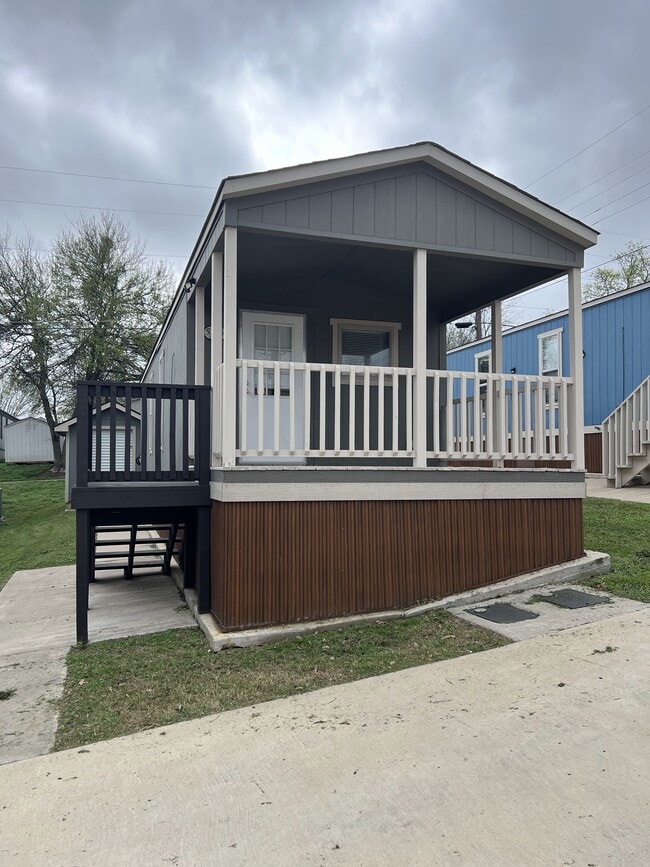 Building Photo - 5214 Guthrie St