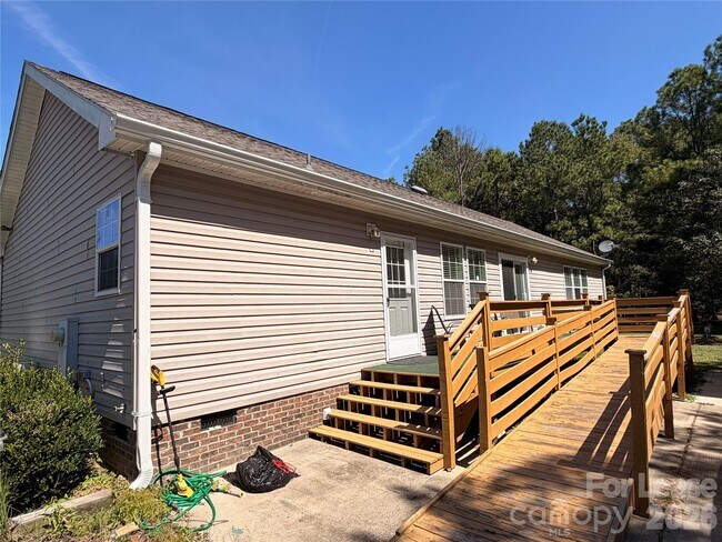 5602 State Rd S-13-577